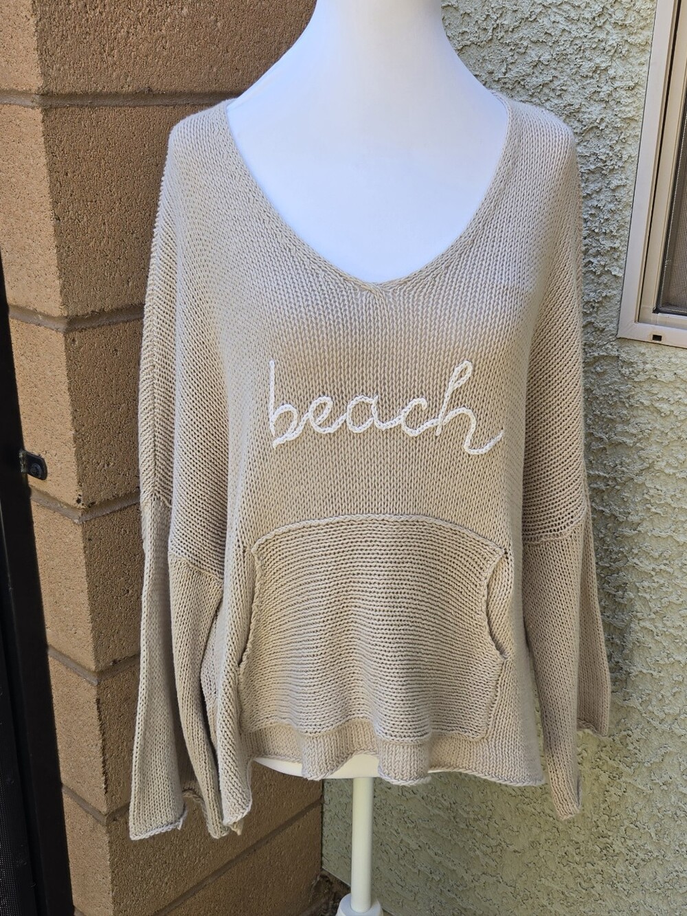 Wooden Ships Beach Knit Pullover Sweater Beige V-Neck